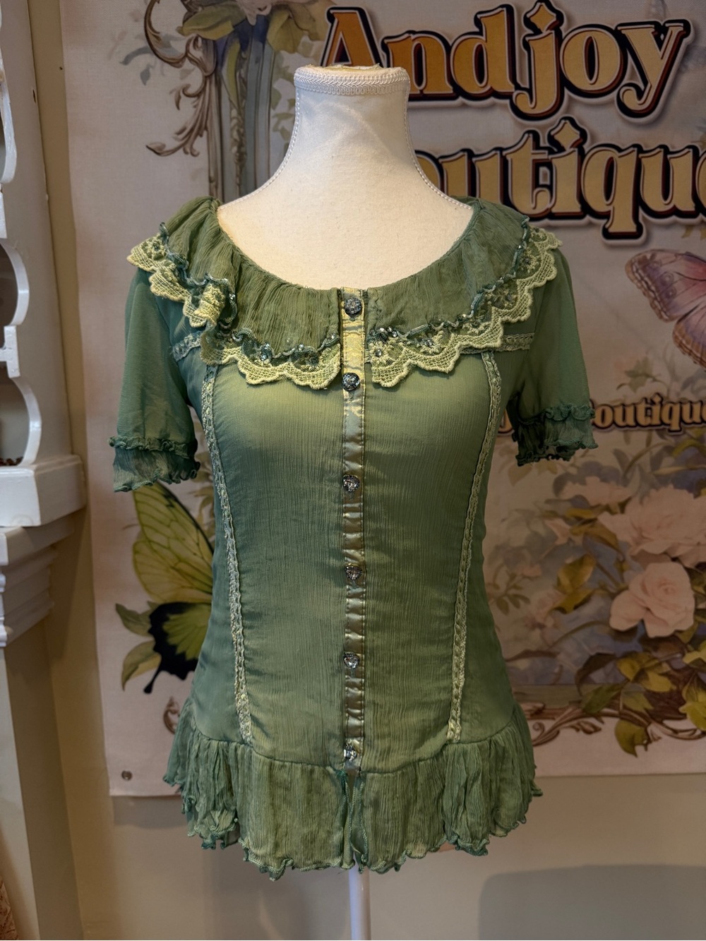 Women's Green Ruffle Button-Front Top